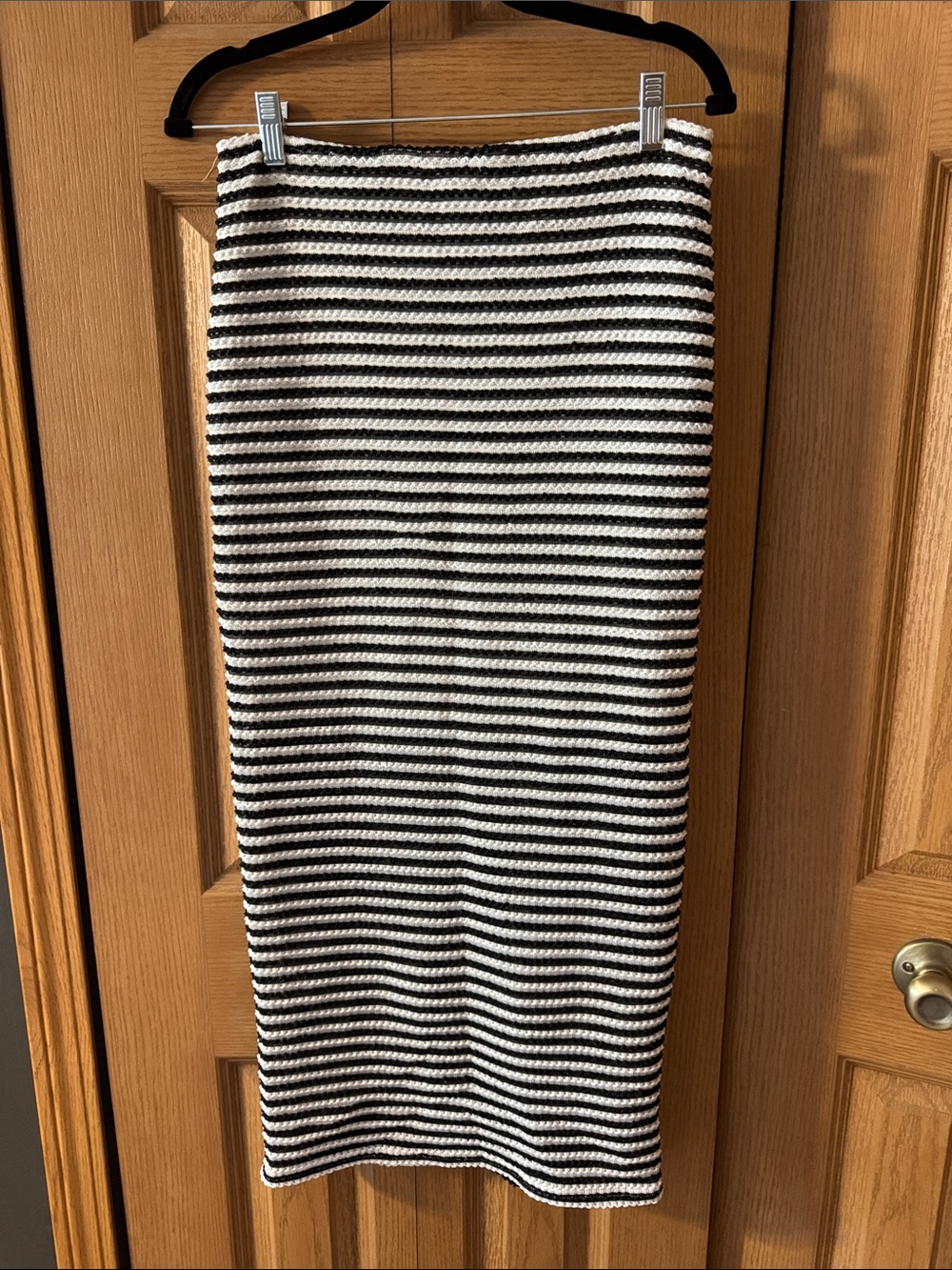 Stitch and Feather Striped Knit Midi Pencil Skirt in Black and White